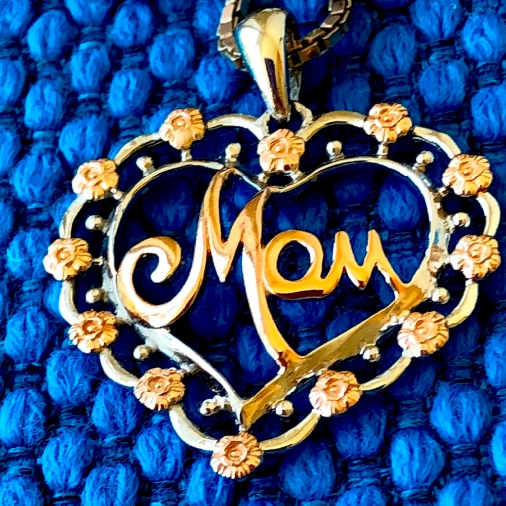 Floral MOM heart sterling silver Jezlane necklace